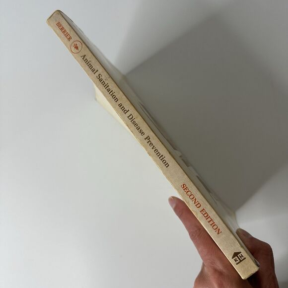 Vtg Animal Sanitation & Disease Prevention Book Manual 2nd Ed Farm Homestead - Picture 4 of 15